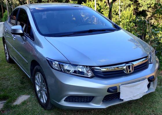 HONDA CIVIC 1.8 LXS 16V FLEX 4P AUTOMÁTICO